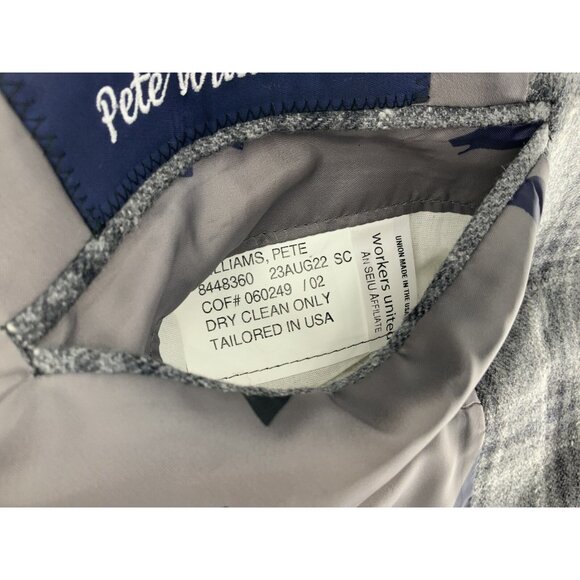 Holland & Sherry Blazer 44S Gray Plaid Wool Cashmere Func Cuffs 2B 2V YGI R4-73 - Picture 12 of 16